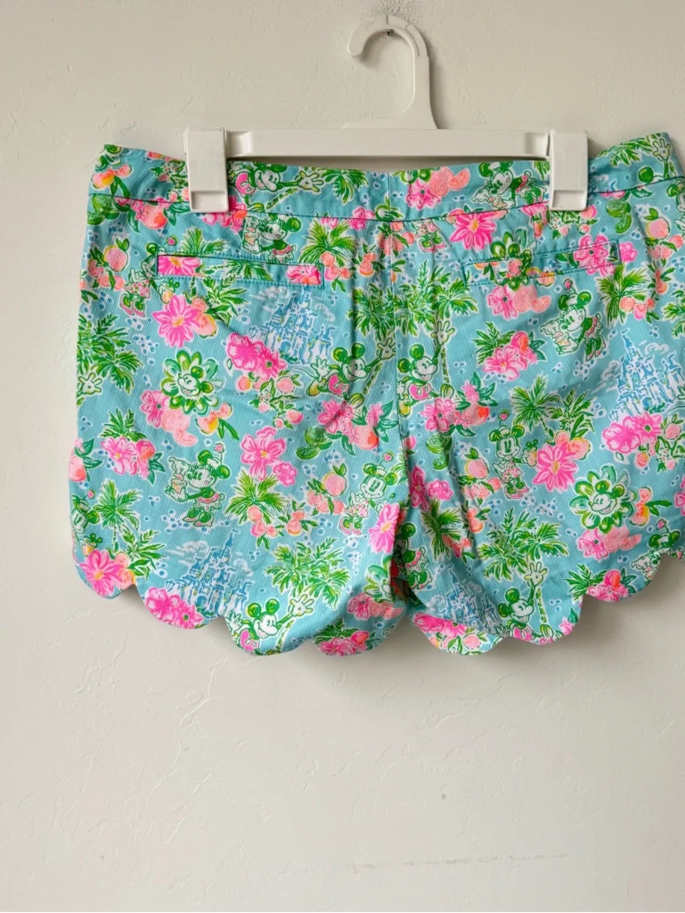 Lilly Pulitzer x Disney Parks Buttercup scalloped shorts - Picture 4 of 4